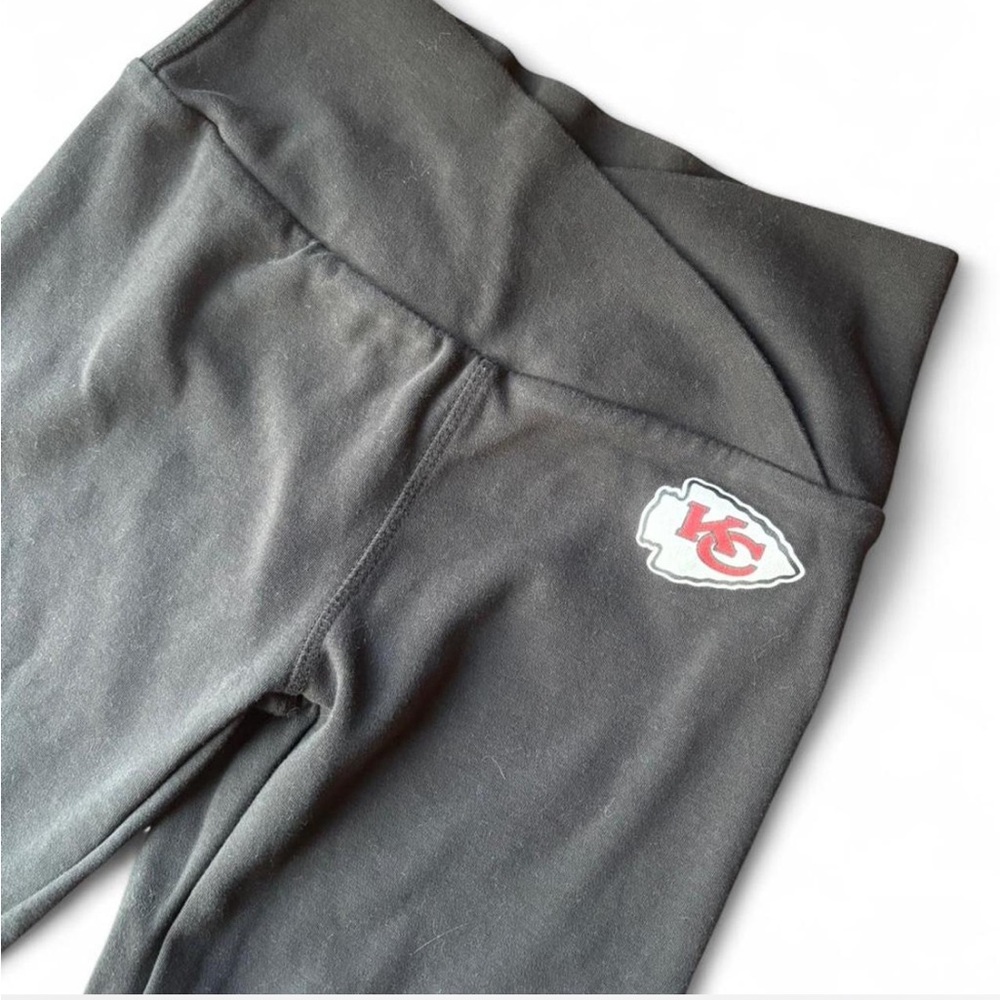 Kansas City Chiefs NFL fan gear women’s yoga pants
